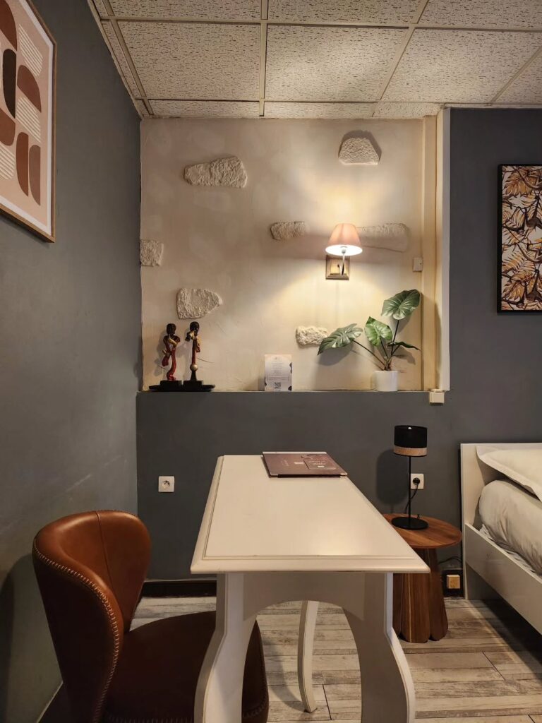 Instagram post from arianehotel_vichy. This post is in position 2.